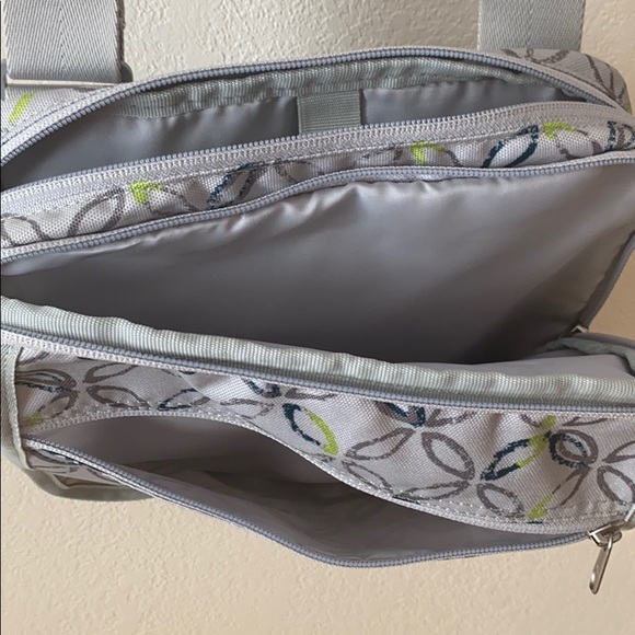 Eddie Bauer crossbody - Picture 7 of 12